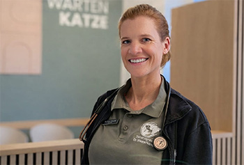 Tierärztin Dr. Petra Schuster von der Tierarztpraxis Dr. Westerkamp in Stolberg-Vicht